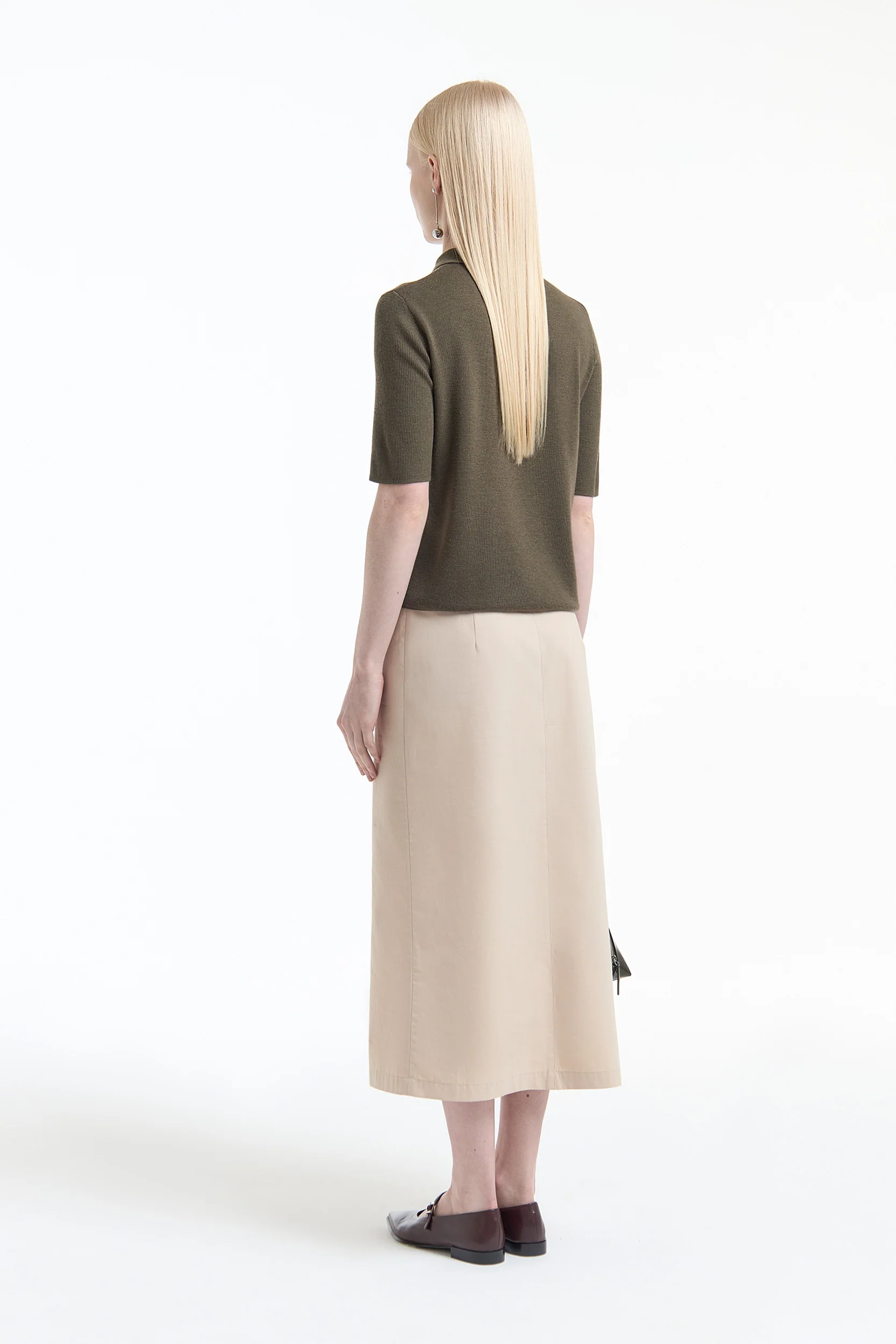 Polo en laine avec une poche – Image 3