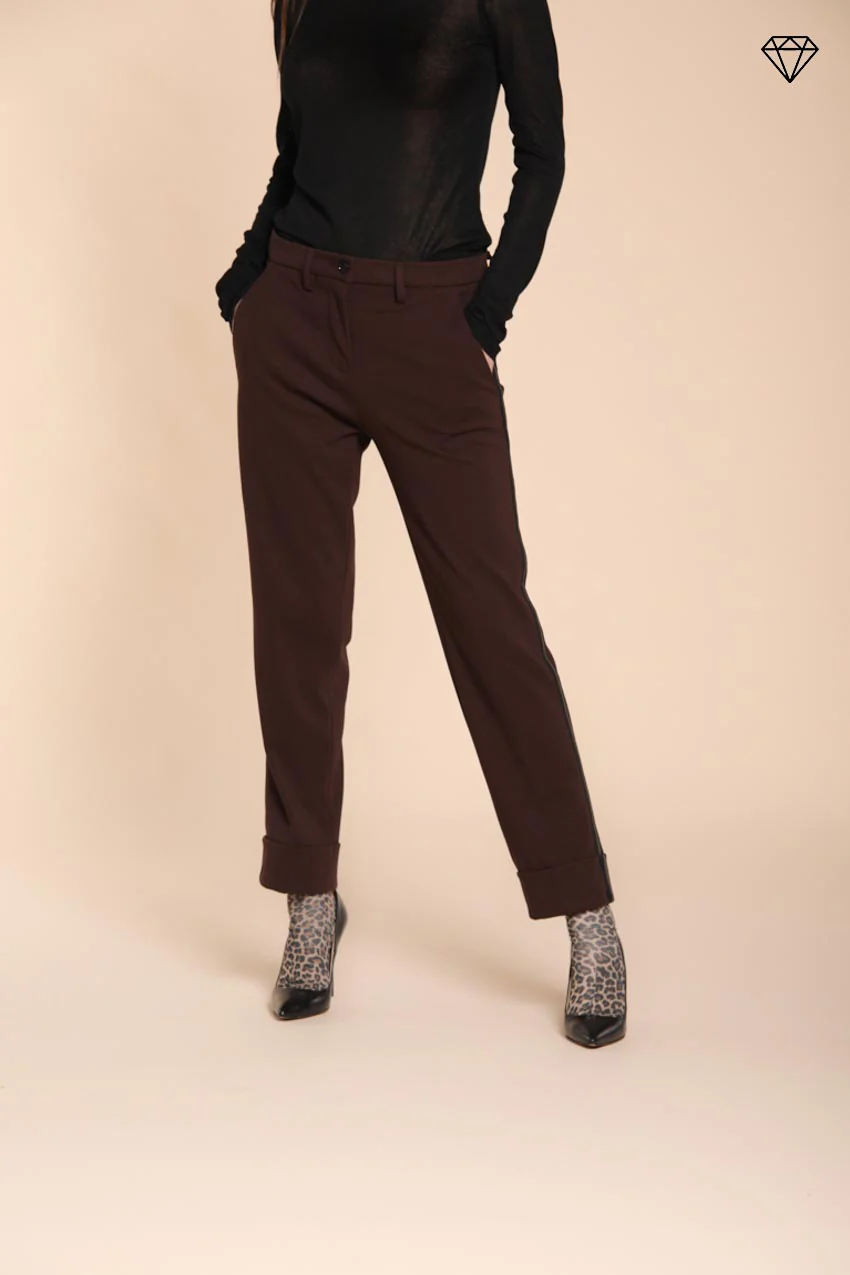 New York Carrot pantalone chino donna in jersey tecnico carrot fit ① – Image 2