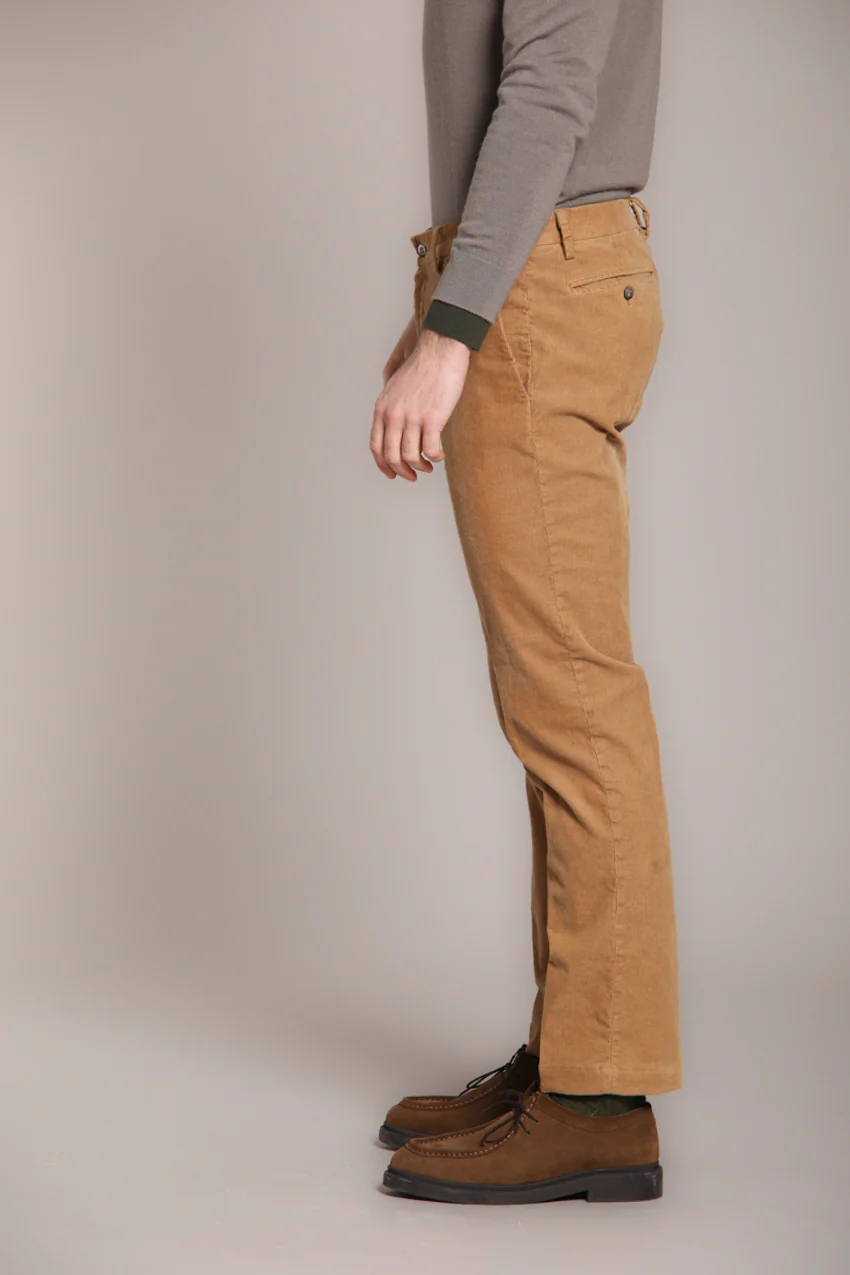 New York pantalone chino uomo in velluto 1000 righe regular fit – Image 3