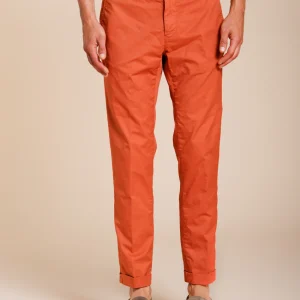 Milano pantalone chino uomo in gabardina stretch extra slim fit ①