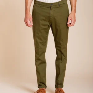 Osaka pantalone chino uomo in tricotina fine di cotone e lyocell carrot fit