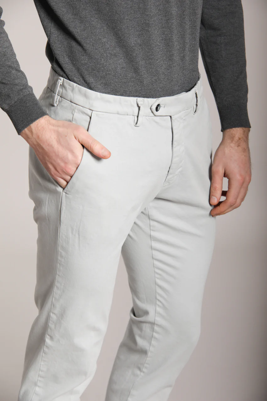 Torino Flex pantalone chino uomo in raso slim fit – Image 2