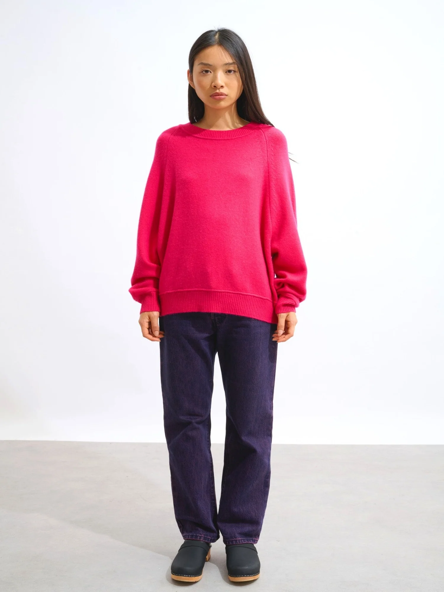 ADORIA pull col rond 4 fils fuchsia 100% cachemire – Image 5