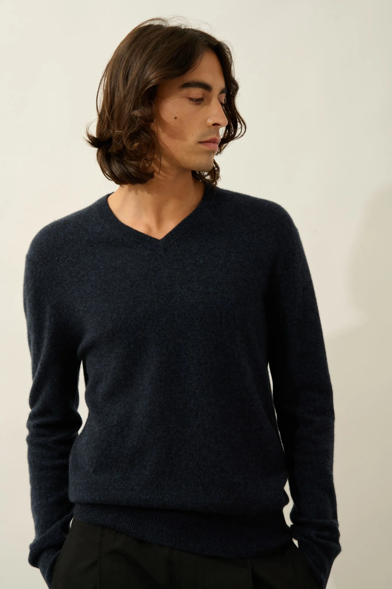 AGEL pull col v caviar 100% cachemire