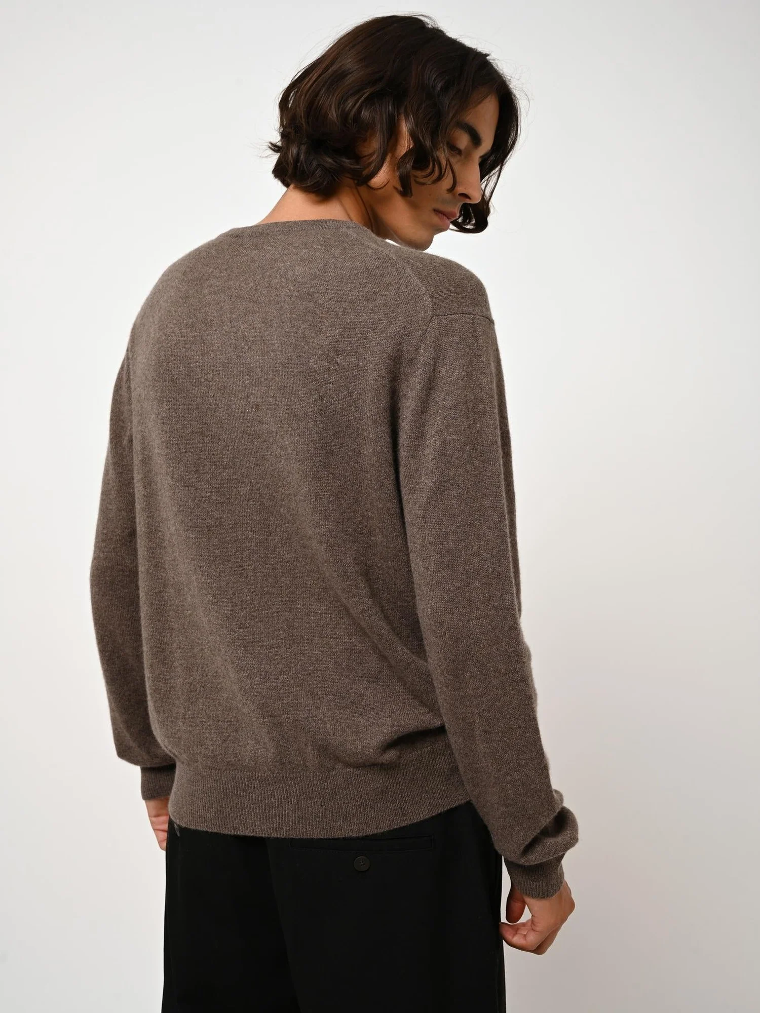 AIGLIÈRE pull col rond taupe chiné 100% cachemire – Image 4