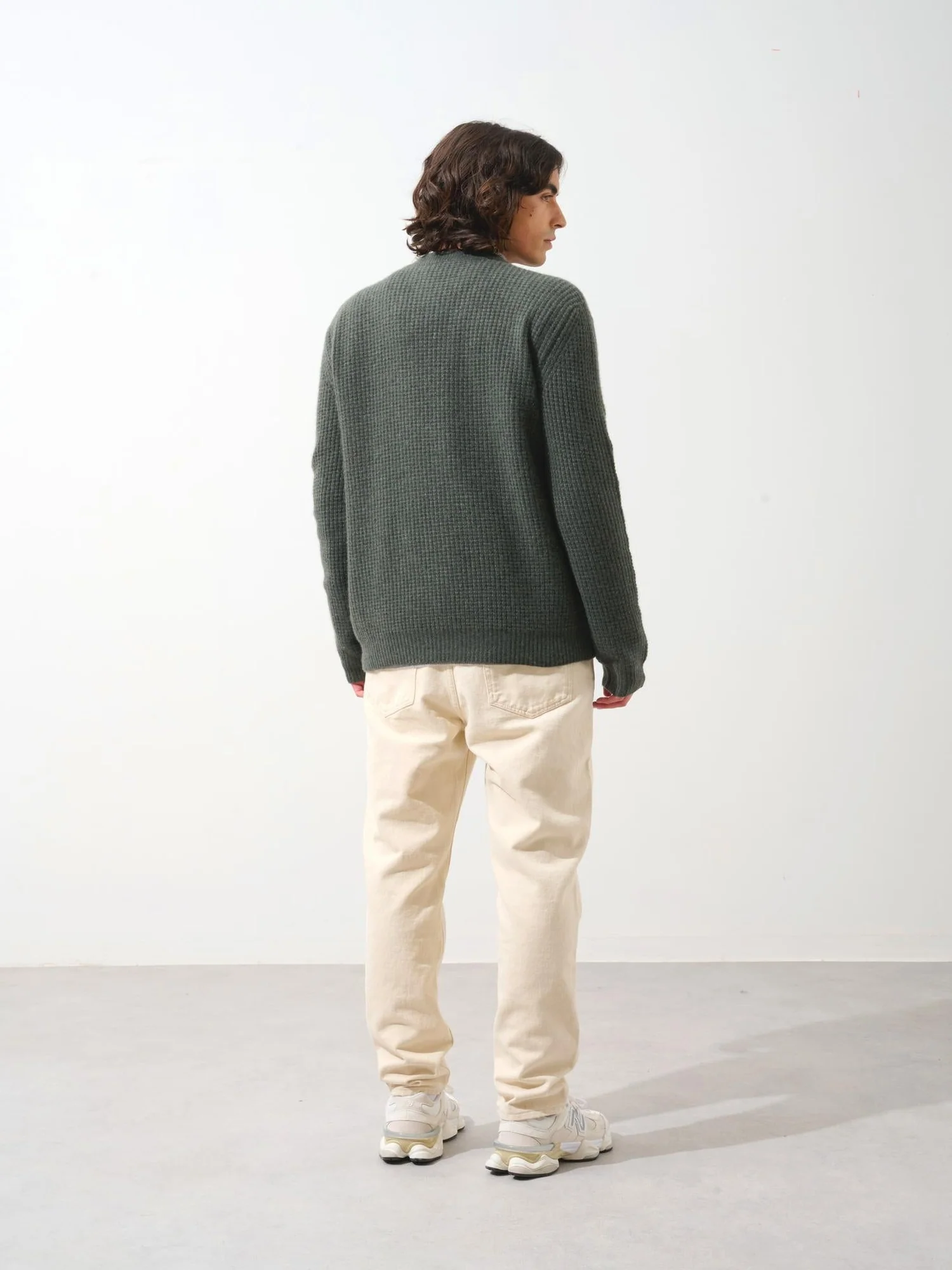 AKSEL pull col rond 4 fils kaki chiné 100% cachemire – Image 4