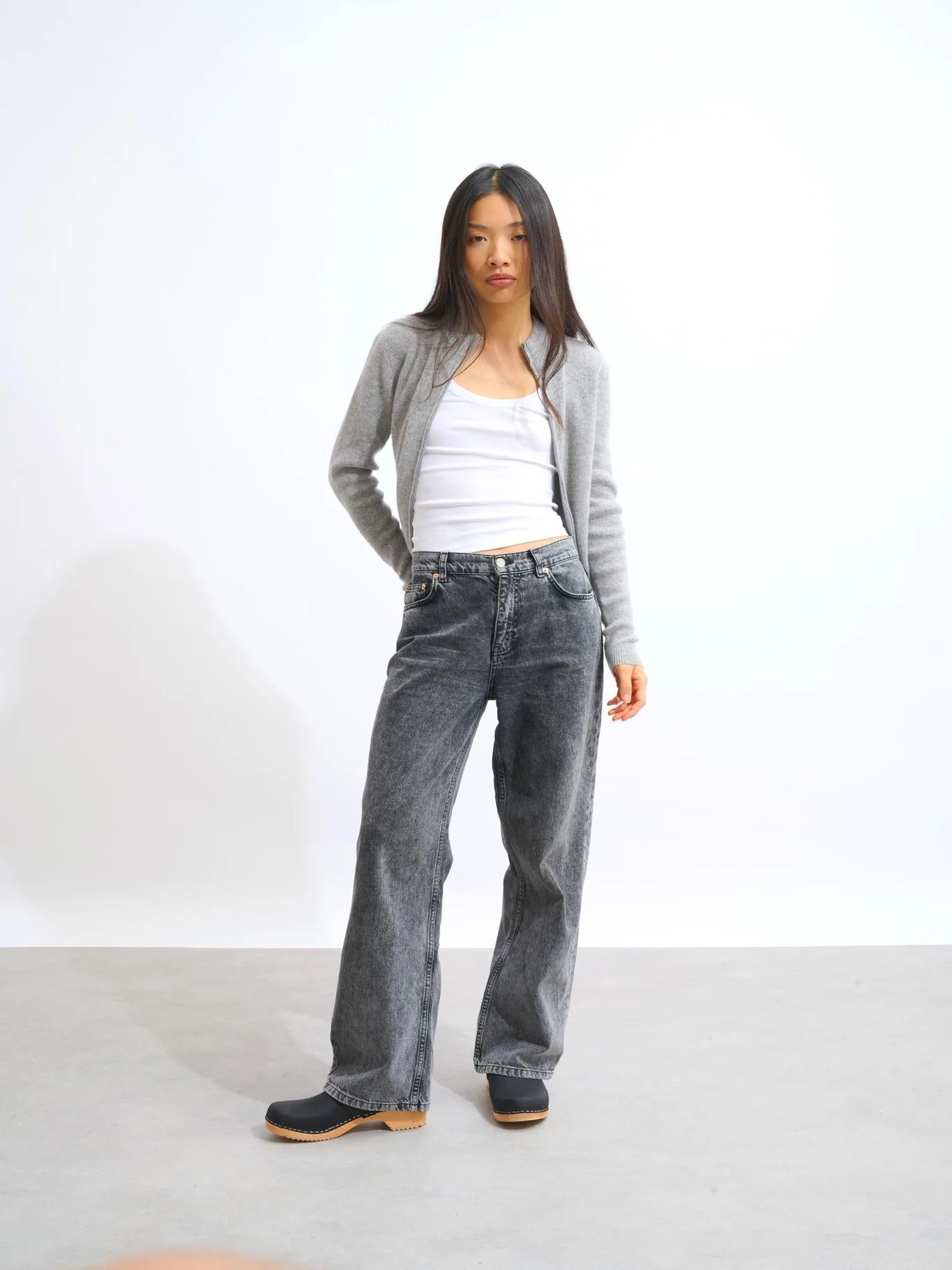 ALBERTE gilet zippé col montant nuage chiné 100% cachemire – Image 4