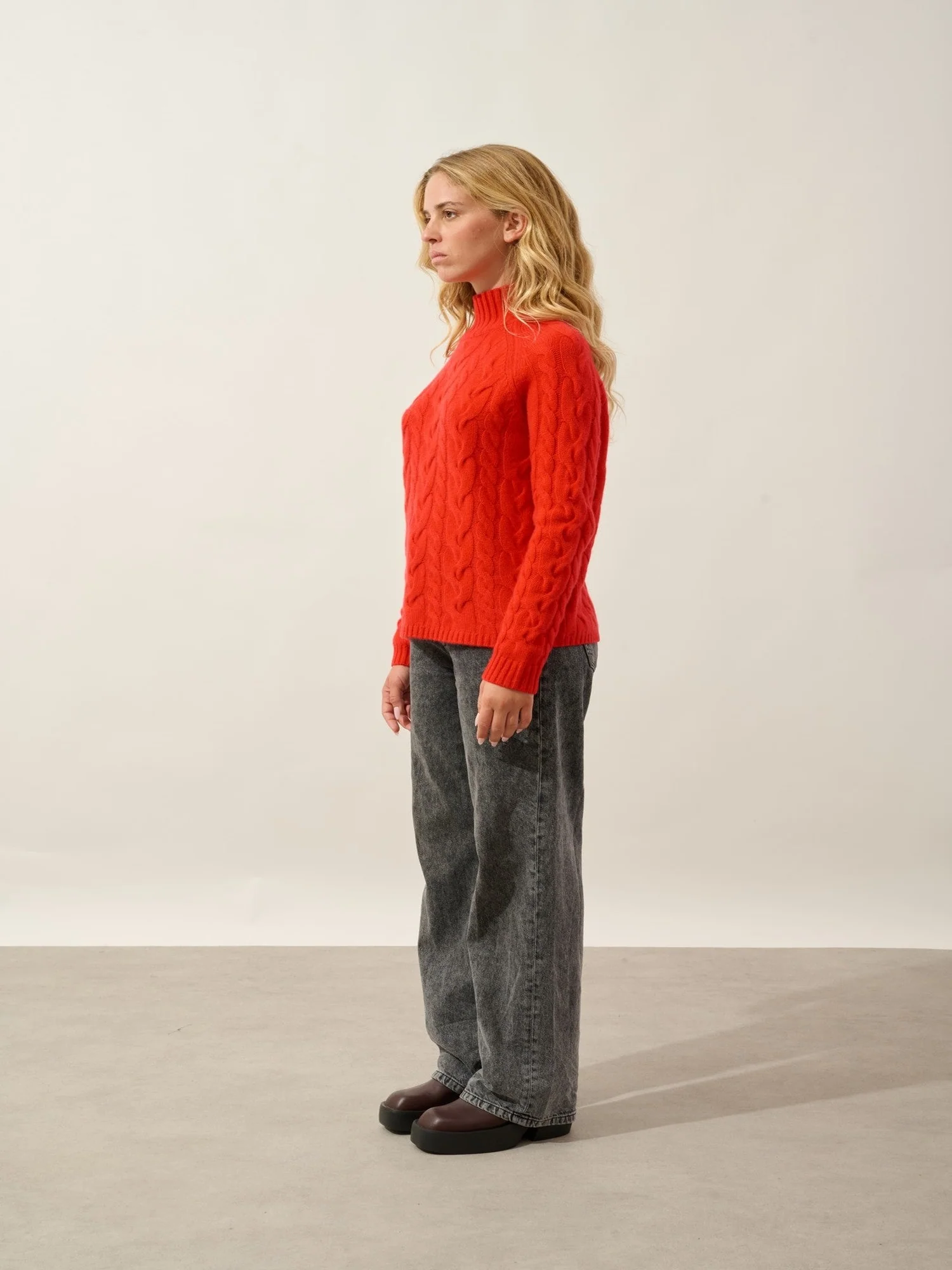 AMARIEL pull col montant 6 fils carmin 100% cachemire – Image 6