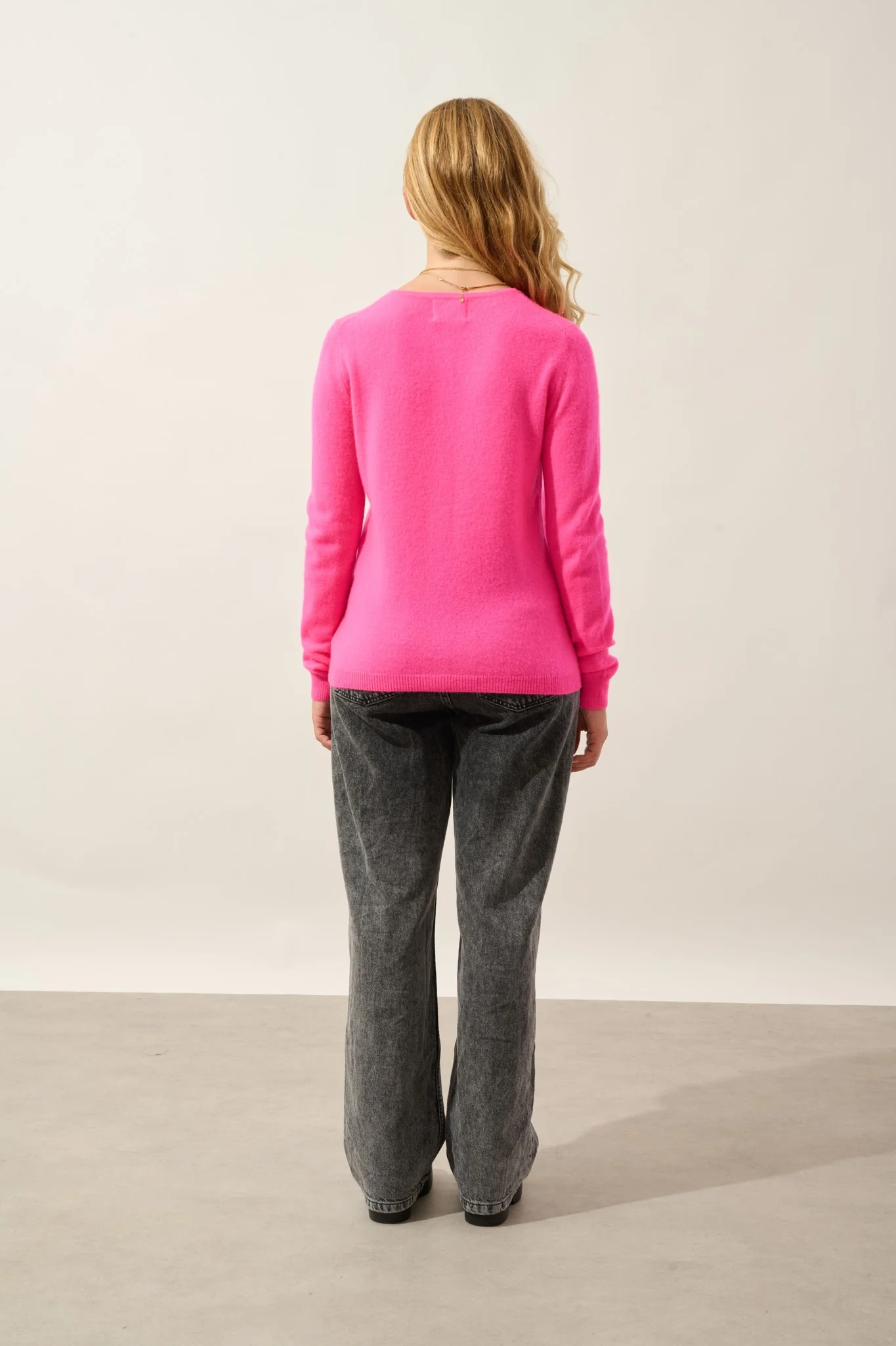 CARON cardigan col rond flamand rose fluo 100% cachemire – Image 3