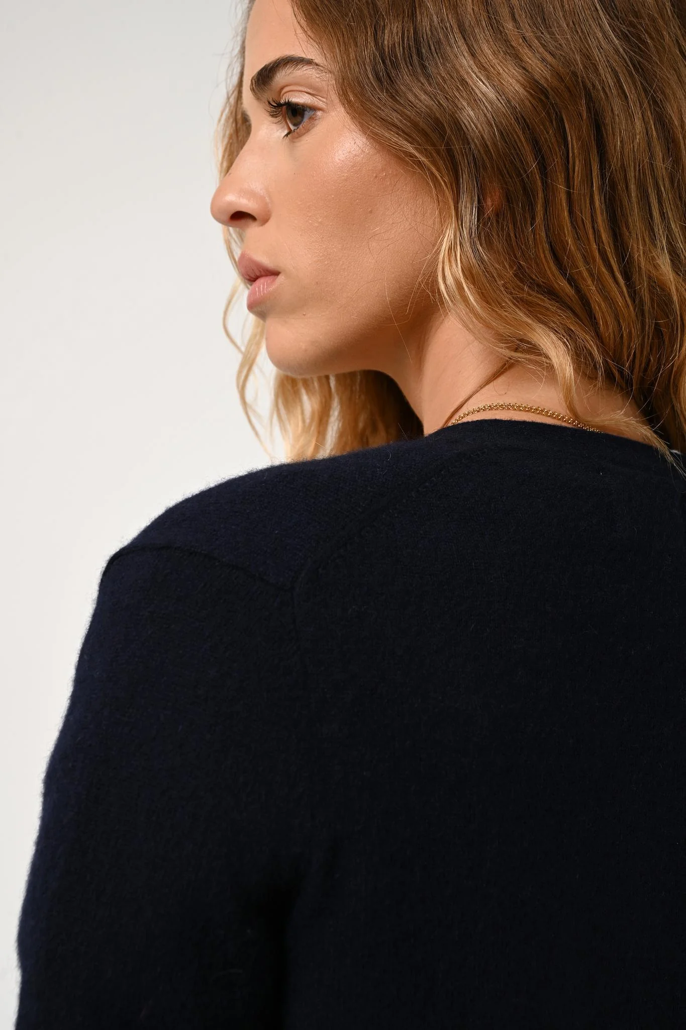 CIMET cardigan col v navy 100% cachemire – Image 3