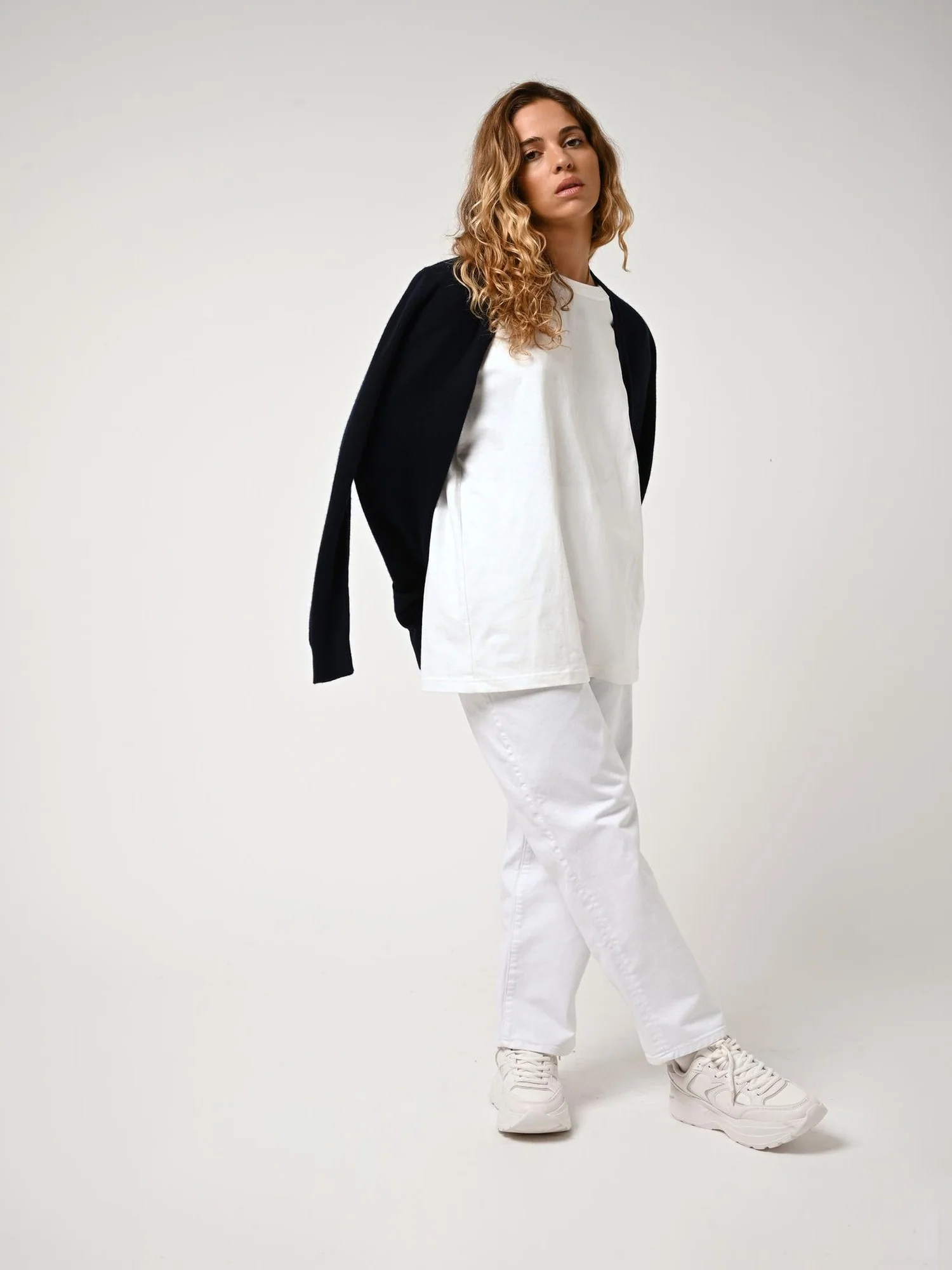 CIMET cardigan col v navy 100% cachemire – Image 4