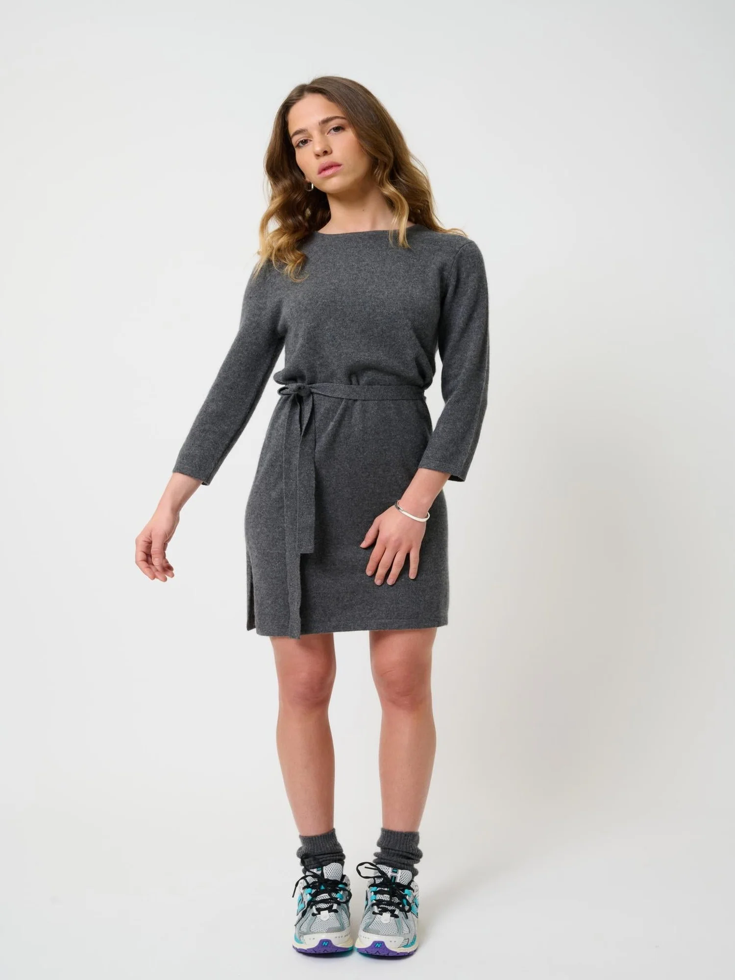CONISTON robe col rond avec ceinture anthracite chiné 100% cachemire