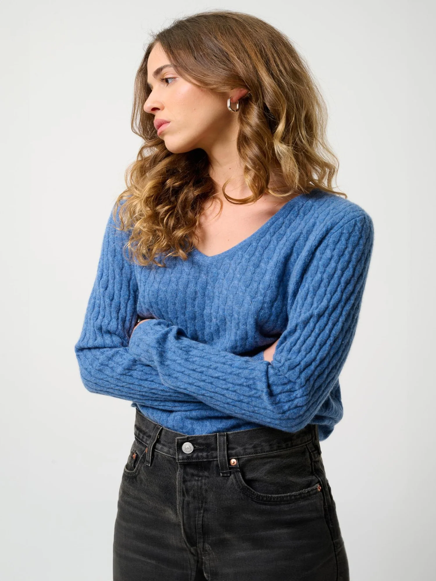 GRASMOOR pull col v bleu denim 100% cachemire