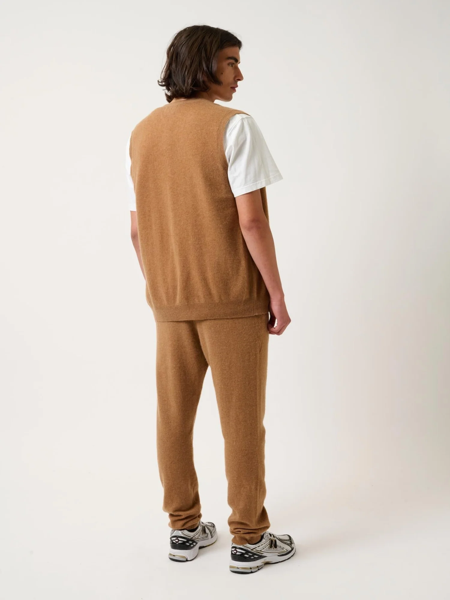 HUGO cardigan col v sans manches noisette 100% cachemire – Image 4