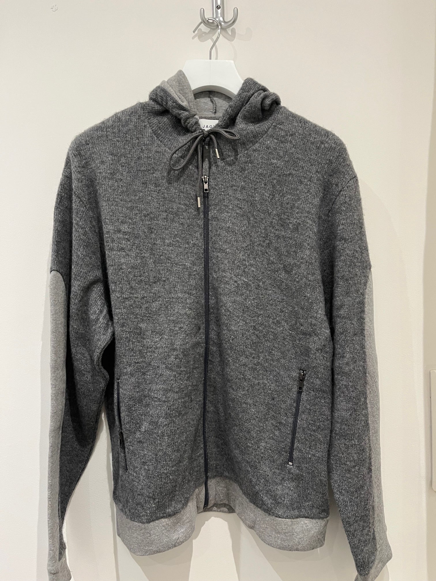 Sweat zippé laine recyclée capuche gris chiné