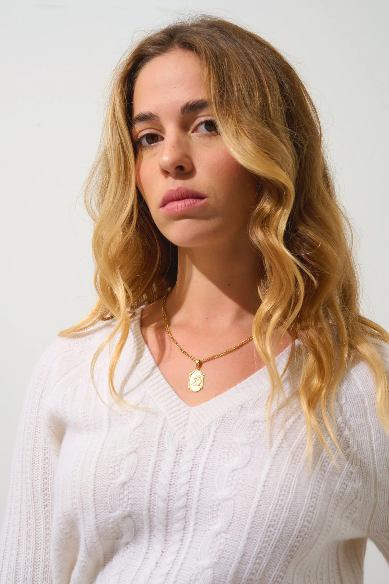 INDIRA pull col v 6 fils neige 100% cachemire – Image 2