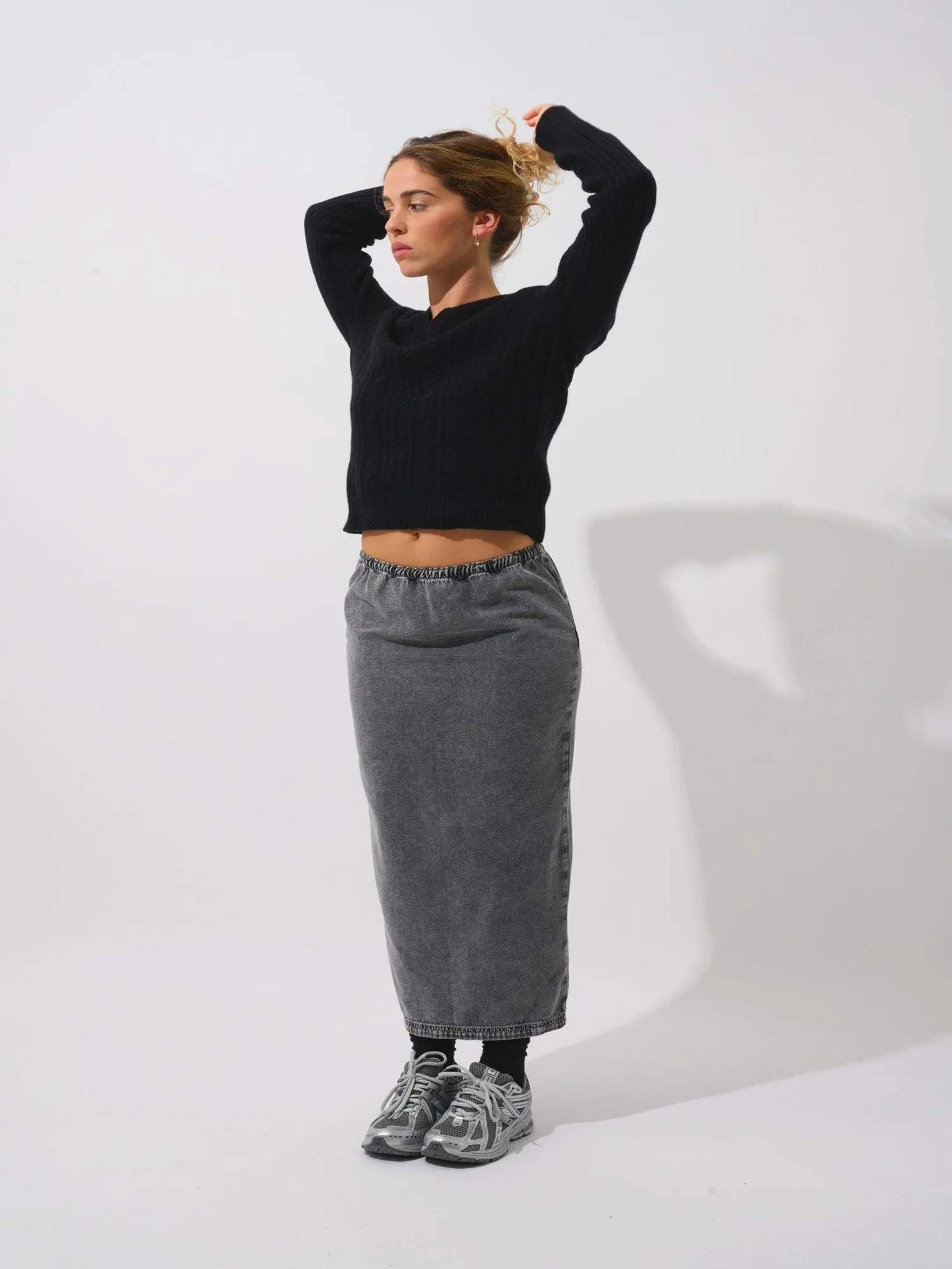 INDIRA pull col v 6 fils noir 100% cachemire – Image 4