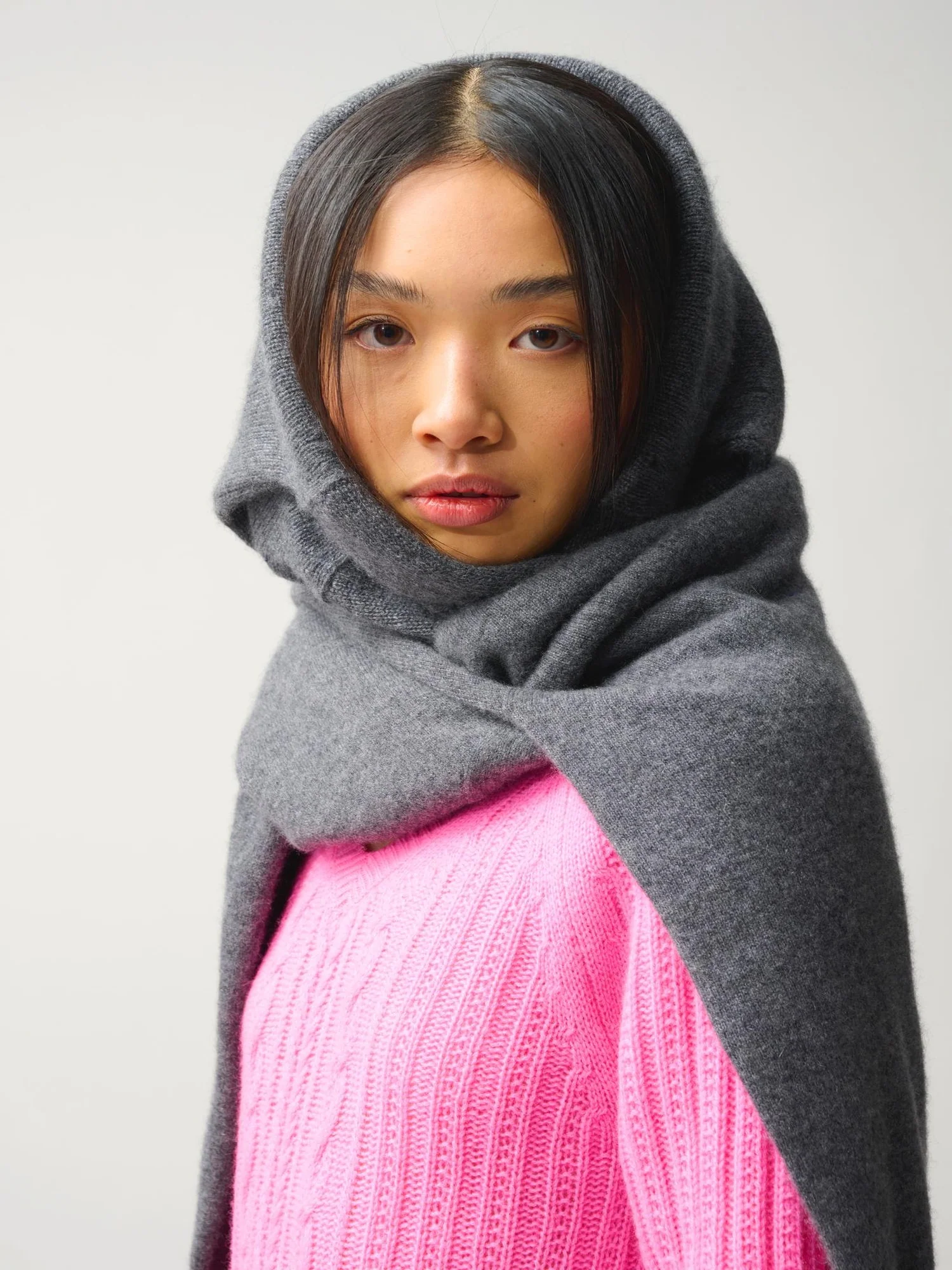 INDIRA pull col v 6 fils rose fluo 100% cachemire – Image 4