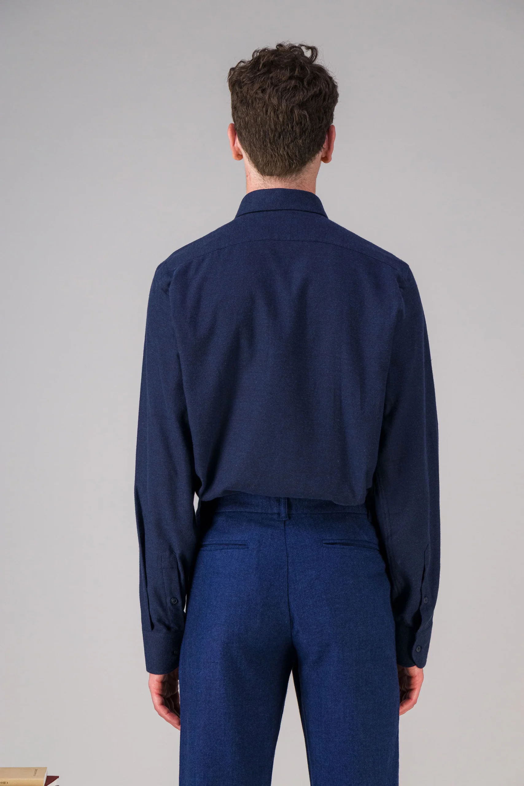 Chemise en flanelle de coton bio bleu foncé chiné – Image 3