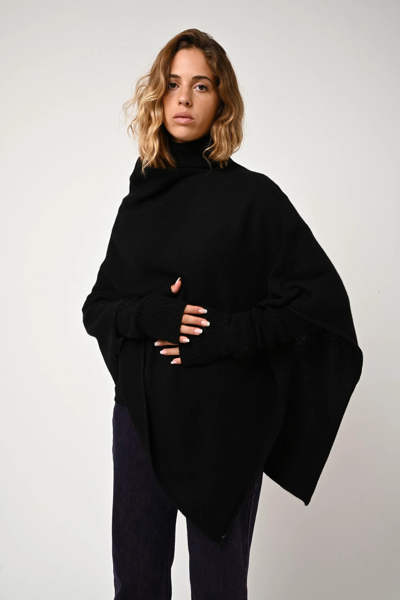 MERYL poncho 4 fils noir 100% cachemire