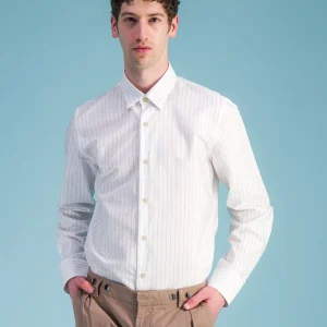 Chemise en coton léger blanc à fines rayures