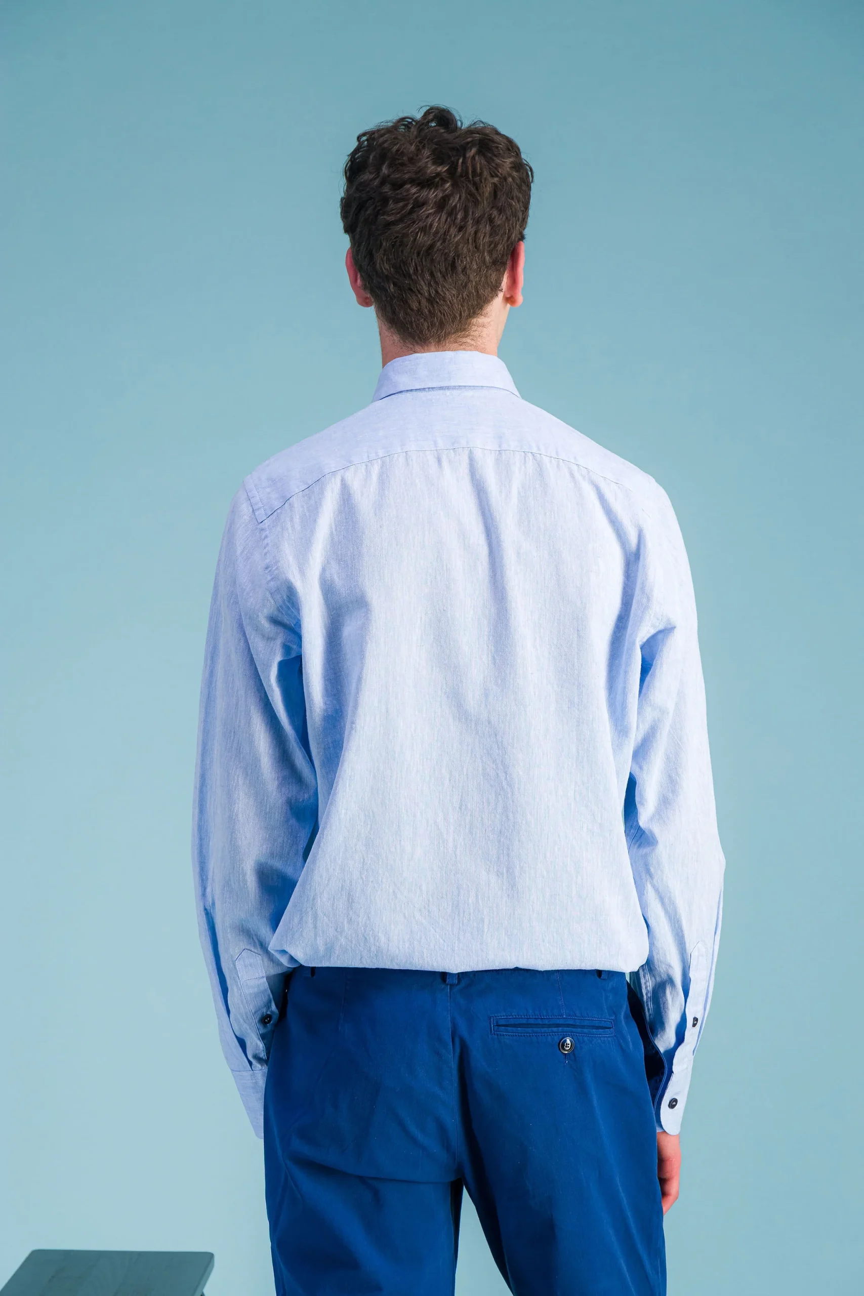 Chemise lin bleu ciel chiné – Image 3