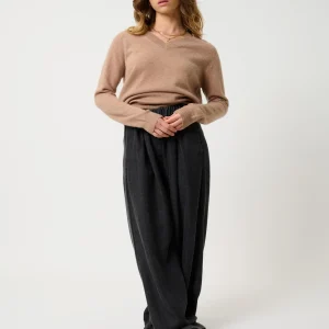 SAVANNAH pull col v camel chiné 100% cachemire