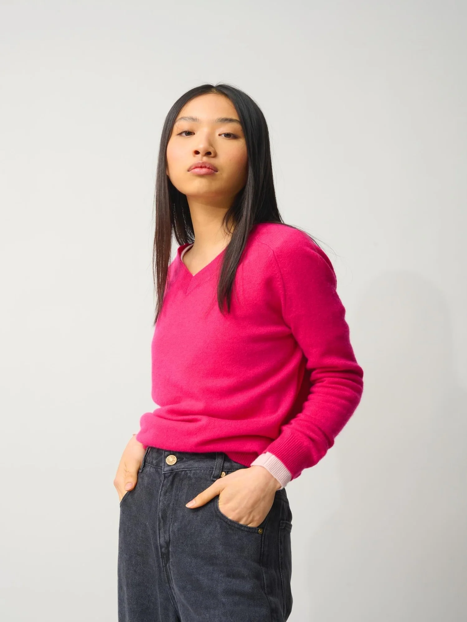 SAVANNAH pull col v fuchsia 100% cachemire – Image 2