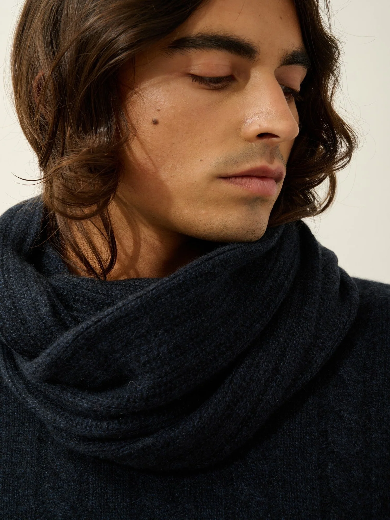 TOMMY tour de cou 4 fils caviar 100% cachemire – Image 3