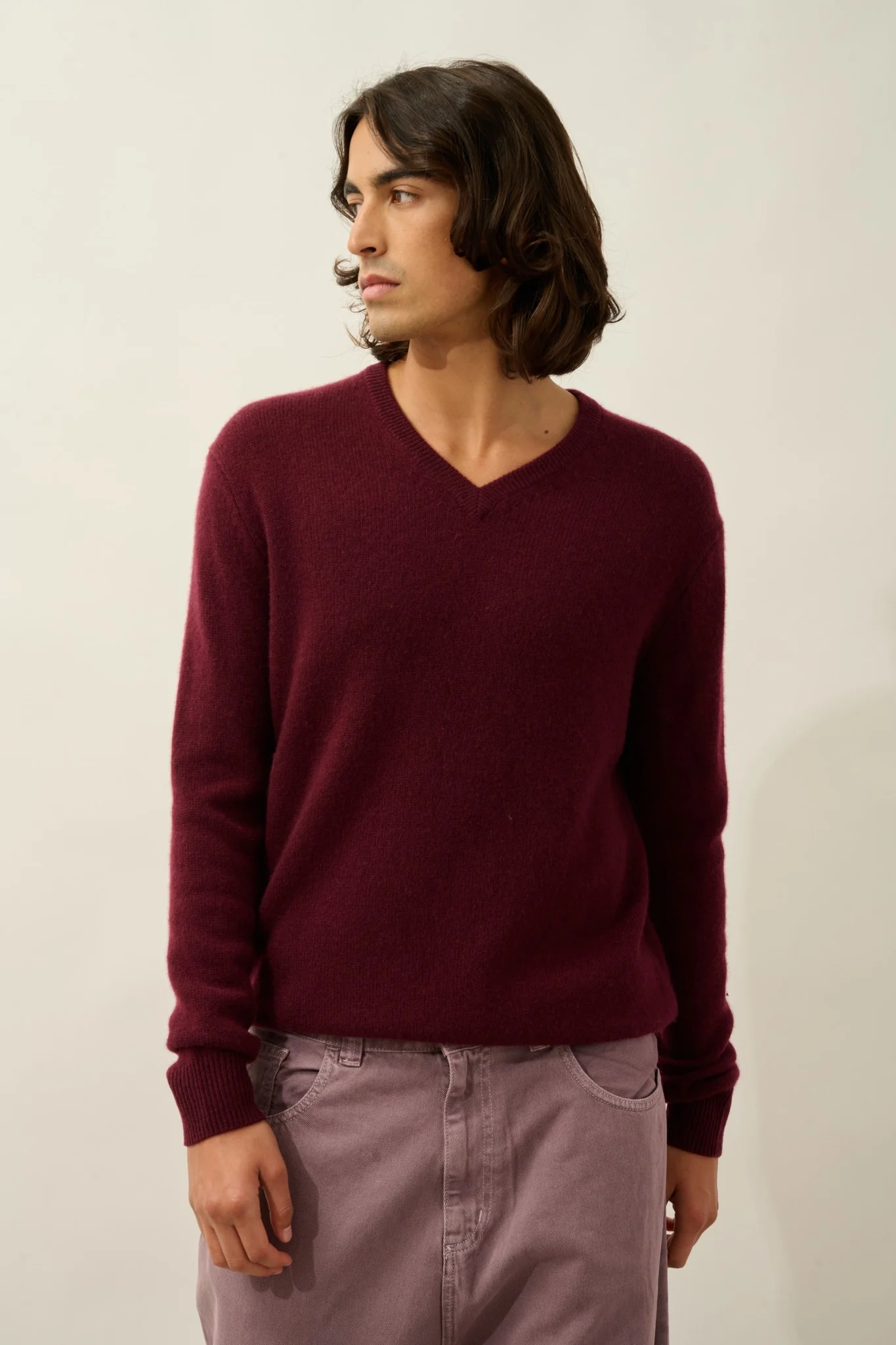 VICTOR pull col v 4 fils mûre 100% cachemire